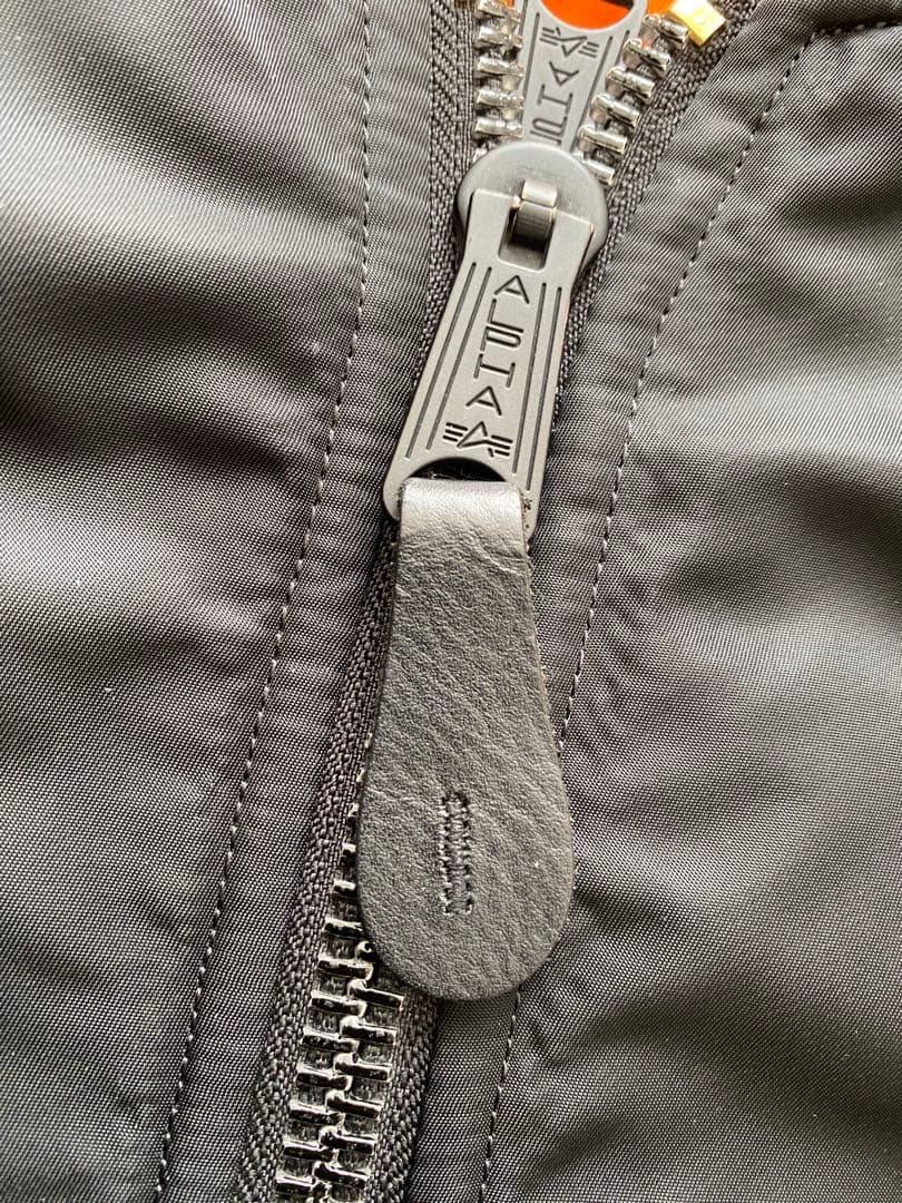 ALPHA INDUSTRIES MA-1 Lサイズ　ブラック