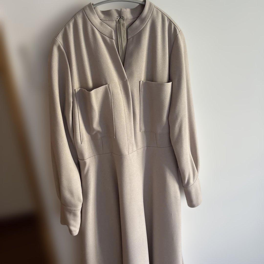 超美品　allurevilleスタンドカラータックワンピース