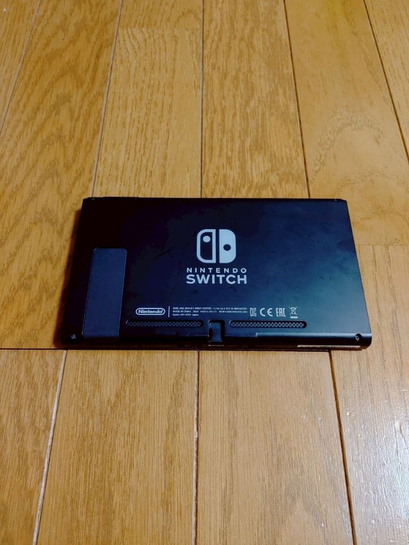 ニンテンドースイッチ本体　ドック　電源ケーブル付属　ジャンク
