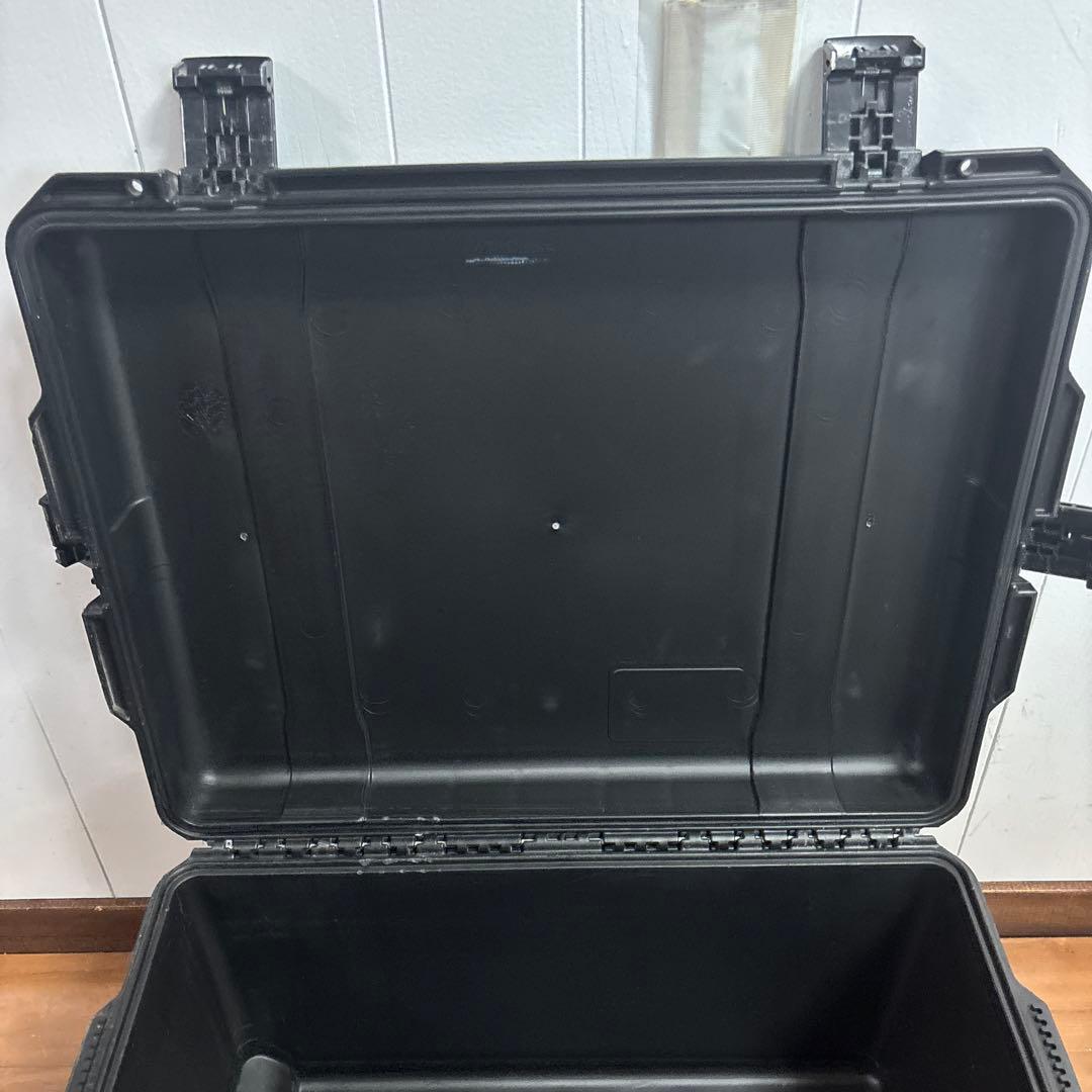 米軍放出品　PELICAN STORM CASE IM2750 ペリカンケース