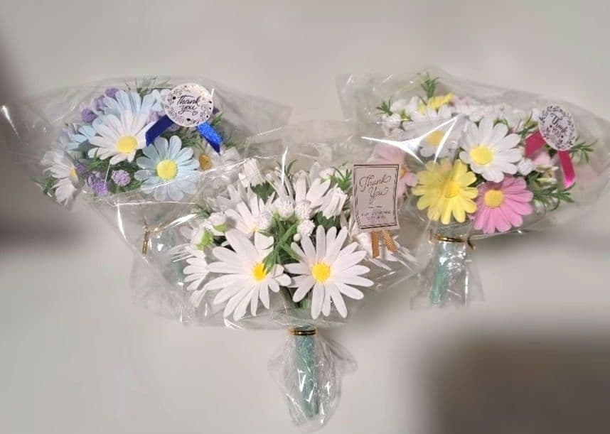 保護猫ファミリー クレイフラワー ブーケ型アレンジメント5点