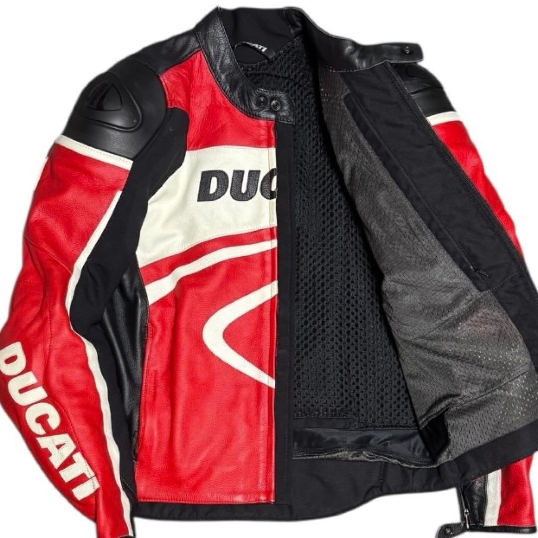 美品 DUCATI ダイネーゼ 立ち襟 本革 レザーライディングジャケット 50