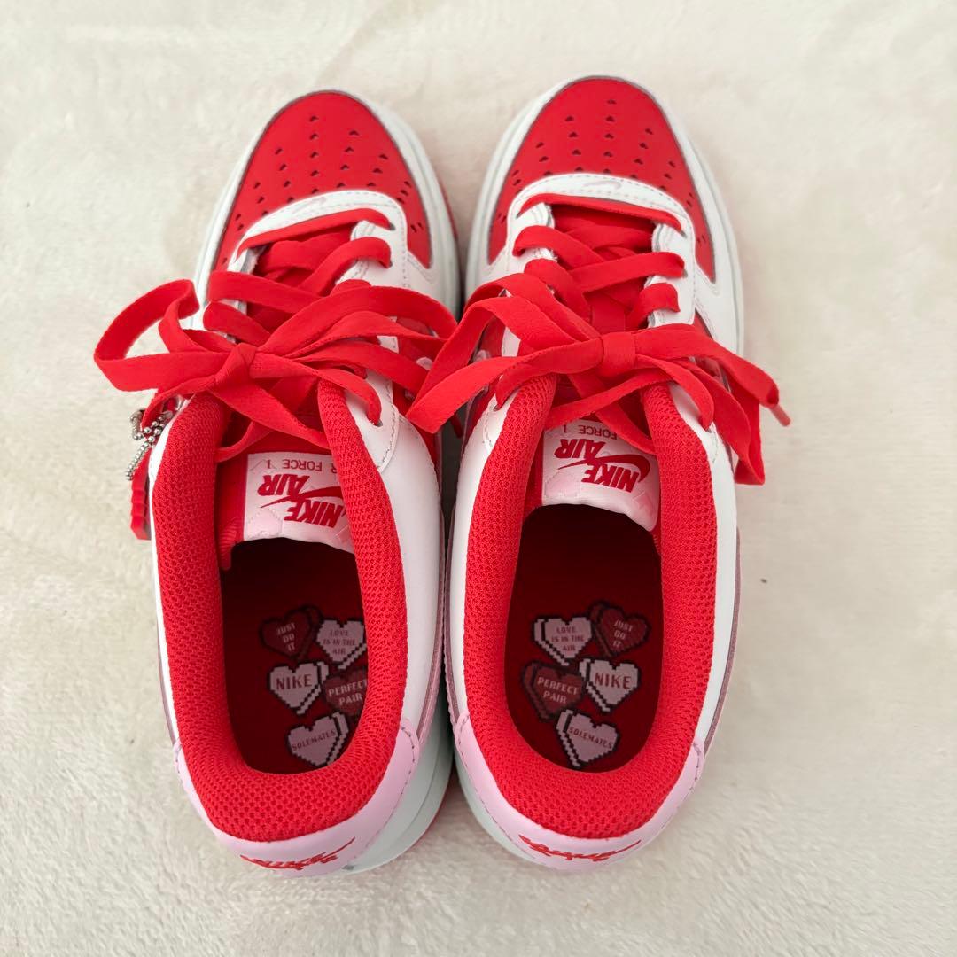 【新品未使用】NIKE ナイキ エアフォース 1 バレンタインデー スニーカー