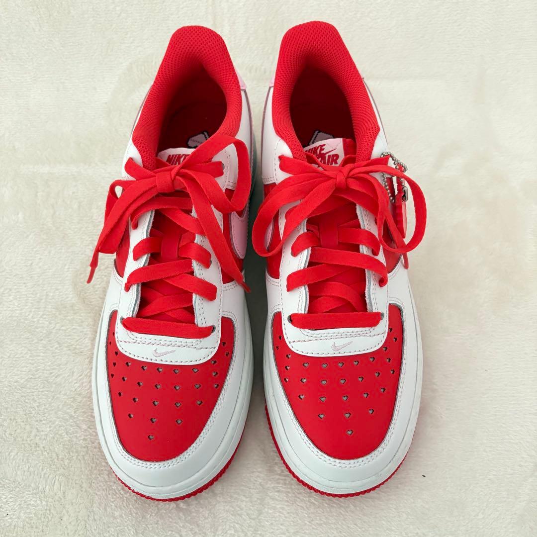 【新品未使用】NIKE ナイキ エアフォース 1 バレンタインデー スニーカー