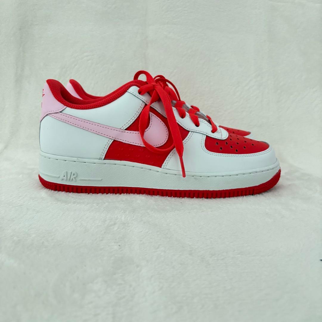 【新品未使用】NIKE ナイキ エアフォース 1 バレンタインデー スニーカー