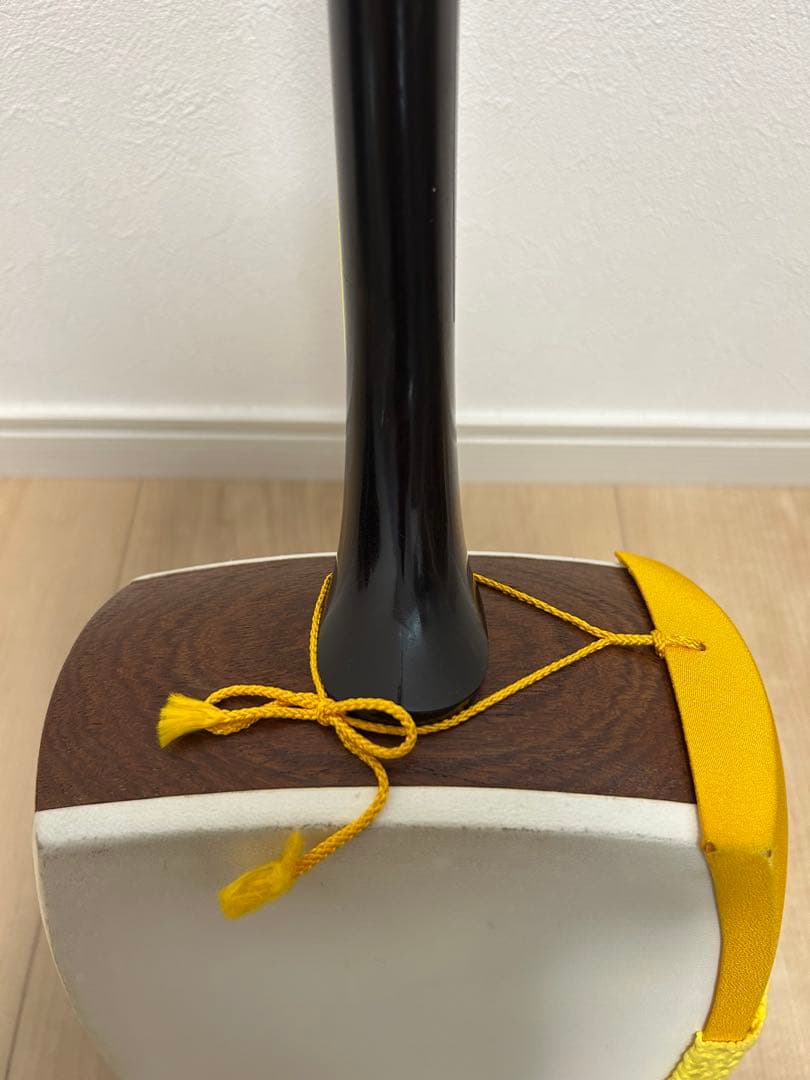 三味線　替えのはつね糸・バチ付き