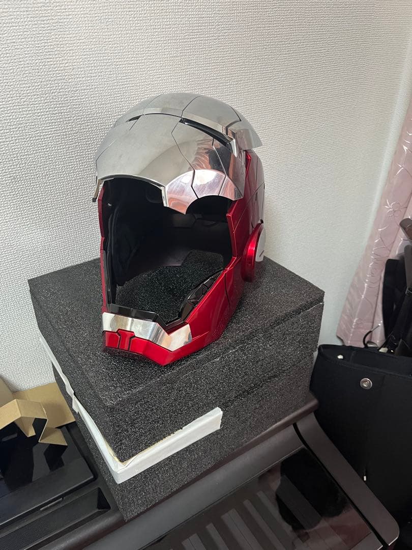 アイアンマンヘルメット シルバー/レッド