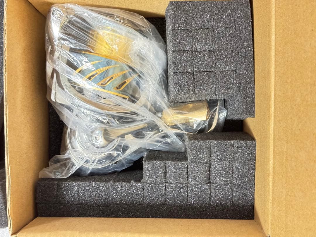 【送料無料】強力7.5kg 大物OK スピニングリール 5000番