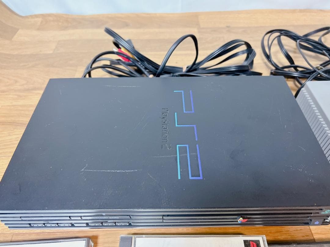 【ジャンク品】SONY PlayStation 1 & 2  ソフト付きセット