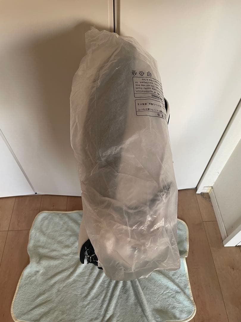 ブリヂストン　プロレプリカキャディバッグ　CBG301 ホワイト