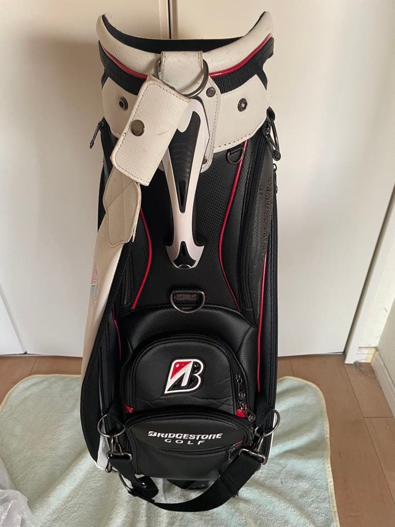 ブリヂストン　プロレプリカキャディバッグ　CBG301 ホワイト