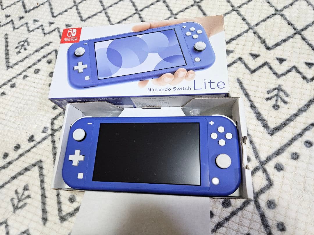 スイッチライト 本体 外箱付き 美品