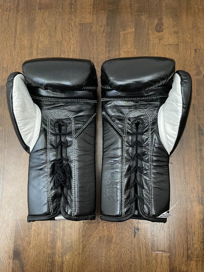 【値下げしました】レイジェス公式用グローブ【セーフテック　紐式】 8オンス