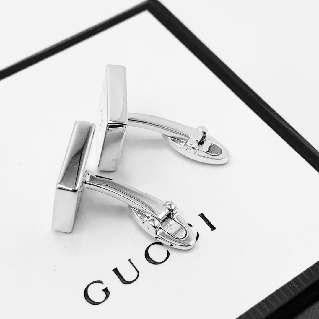 【超美品】GUCCI カフス　冠婚葬祭　オシャレ　925 スクエア　ロゴ