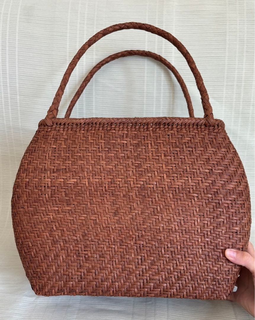新品 長野産 極細3ミリ蔓職人手編み　網代編み　山葡萄籠バッグ