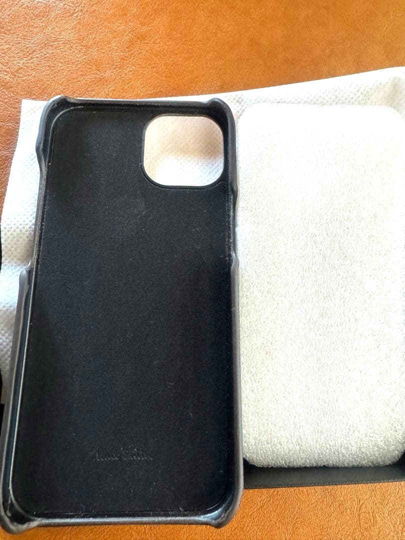 Paul Smith iPhone13ケース