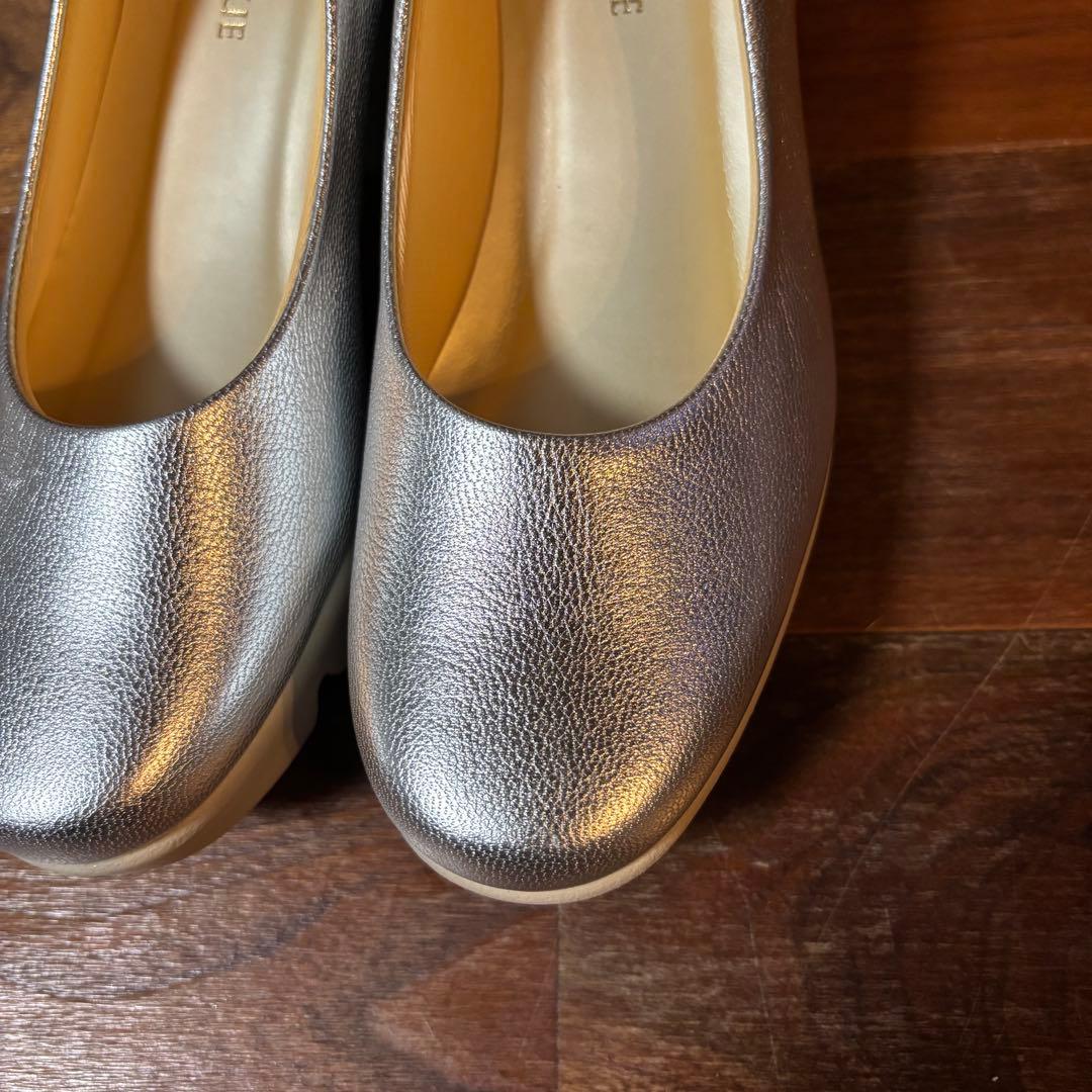 極美品★ヒルズアベニューHILLS AVENUE ウェーブソールシルバー22.5