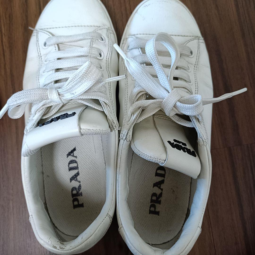良品◎PRADA プラダ スニーカー ロゴ レザー 靴 白 ホワイト 24cm