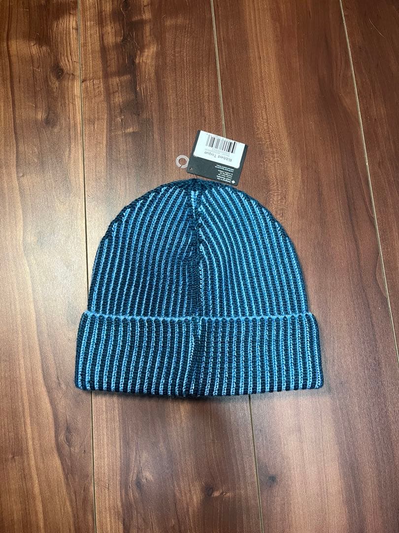 Arc’teryx ビーニー青と黒のストライプ ニット帽 新品