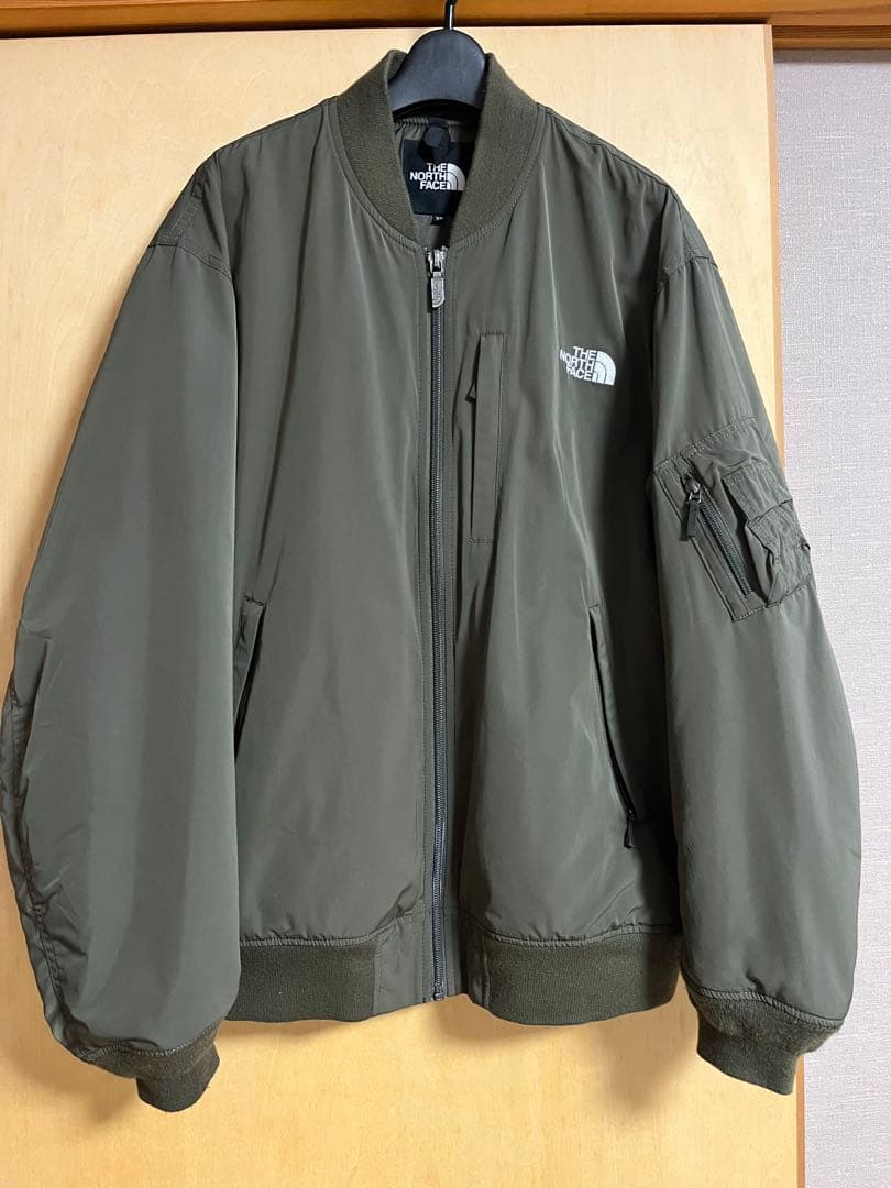 The North Face MA-1 フライトジャケット オリーブ