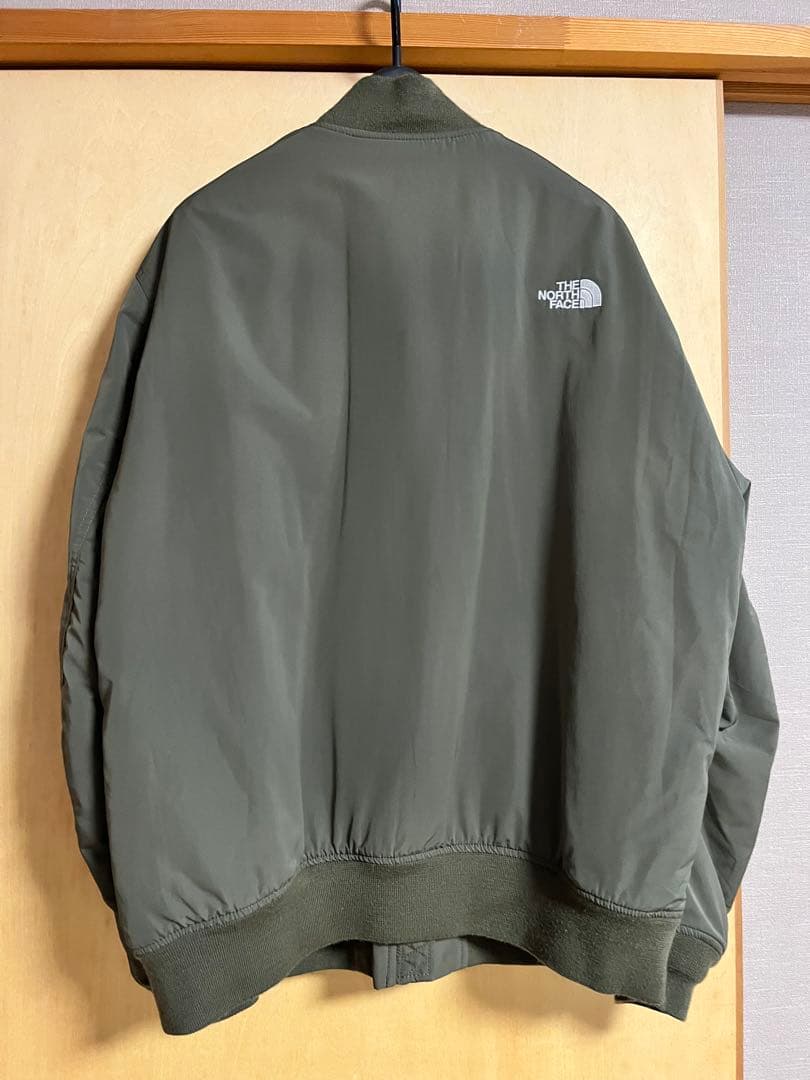 The North Face MA-1 フライトジャケット オリーブ
