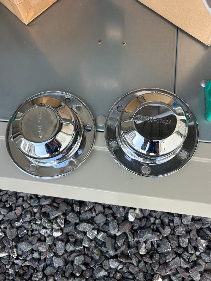 プロフィアフロントセンターキャップ M40！