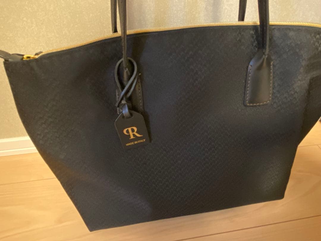 ロベルタピエリ　トートバッグ　黒