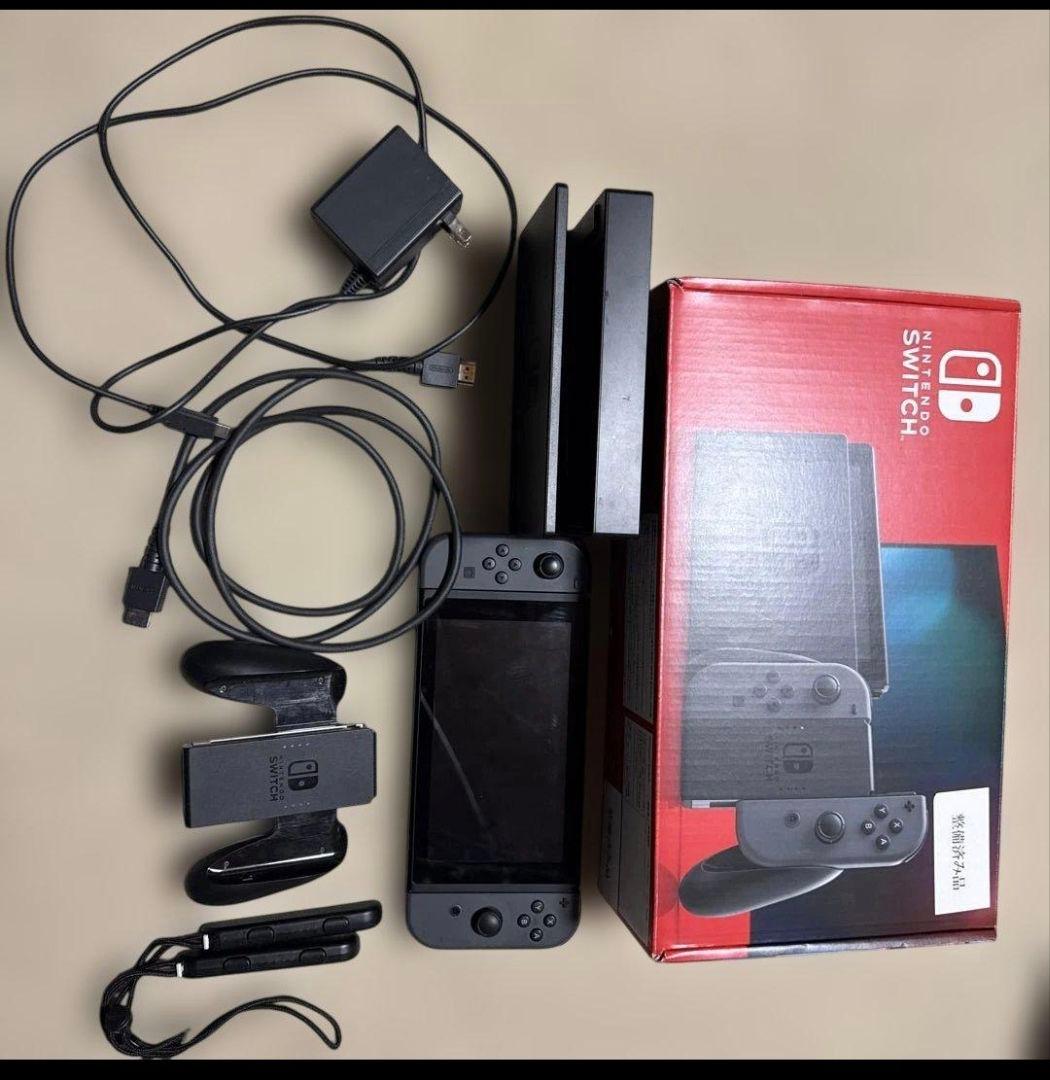ミ*ロ様 【整備済品付属品完備】Nintendo Switchグレー本体付属品完