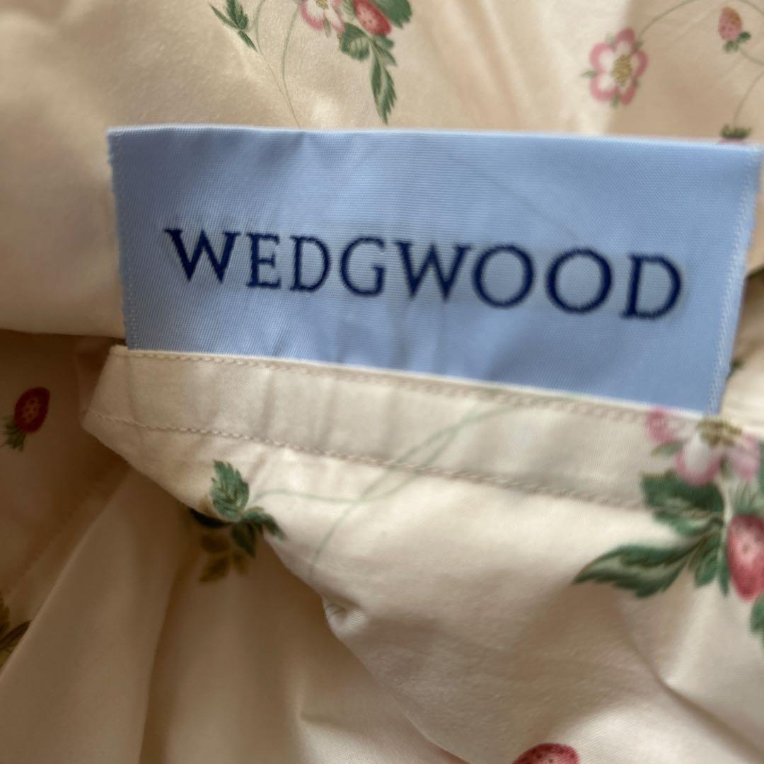 ウェッジウッド　羽毛掛け布団　ワイルドストロベリー　未使用