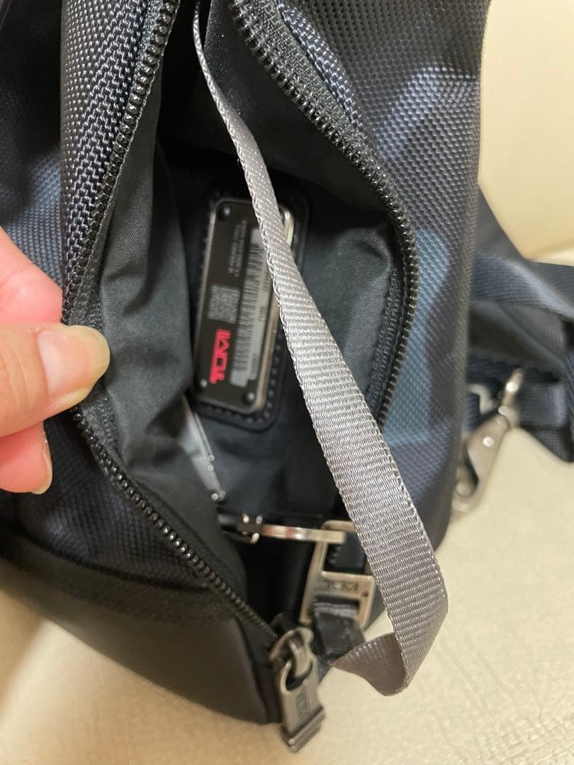 ※本日限定お値下げ※TUMI ボディバッグ スリングバック ネイビー迷彩