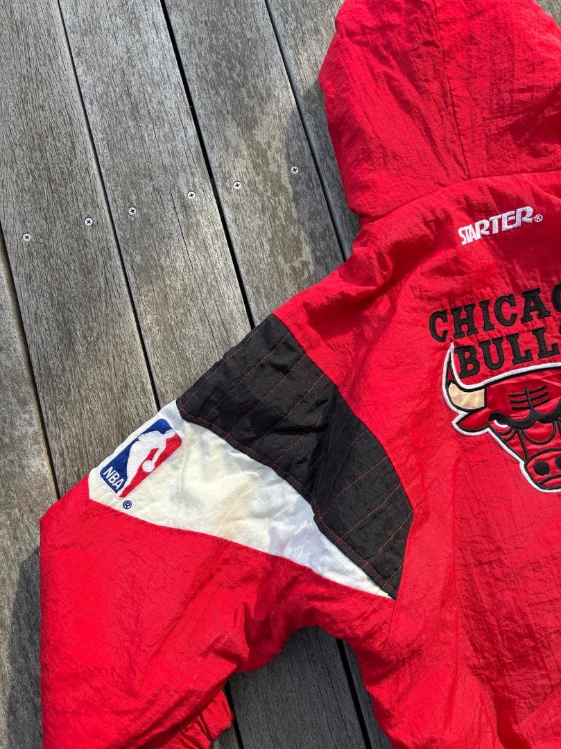 ジャケット・ブルゾン 90's \"Chicago Bulls\" Nylon Pullover Kids