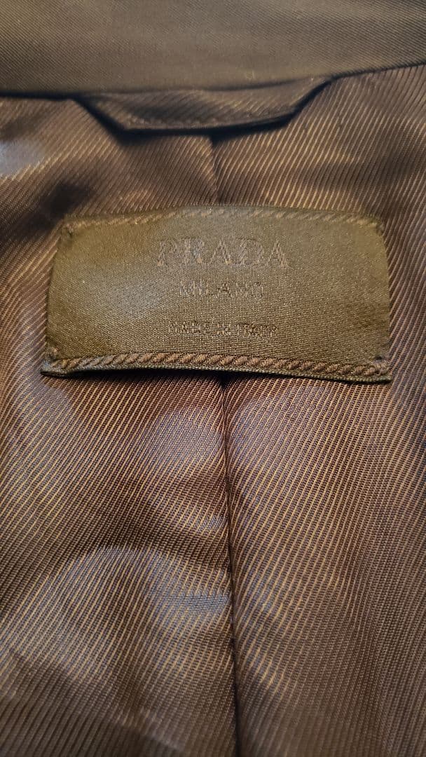 PRADA ステンカラーコート