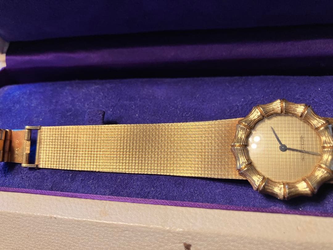 ジャガールクルト　ゴールドドレスウォッチ　レディース腕時計