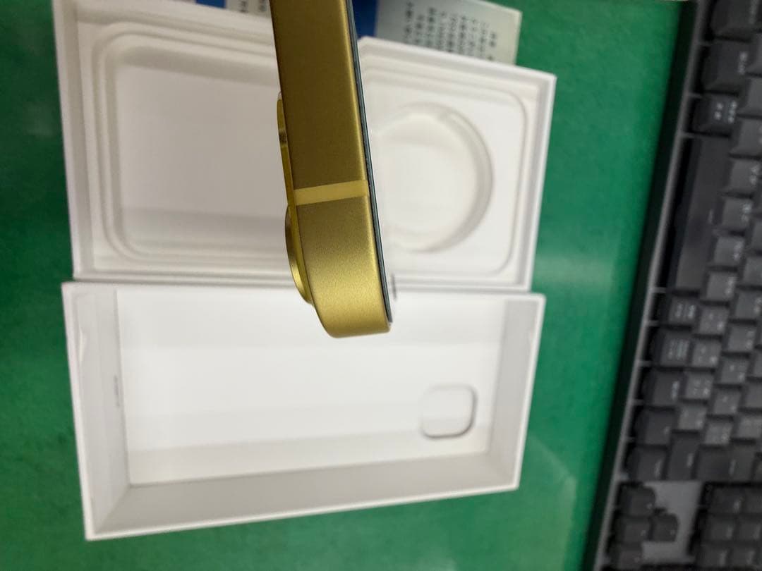 Apple iPhone 14 128GB イエロー 本体