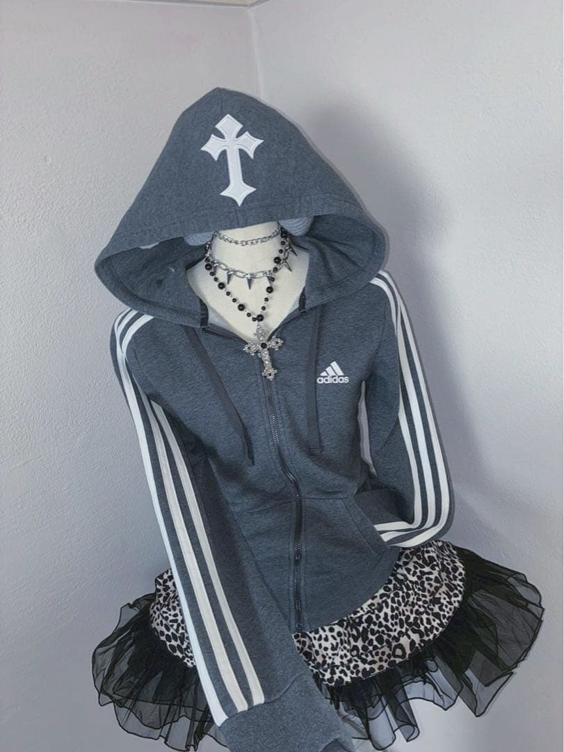 00sadidas３本線十字架y2k 平成ギャル　小悪魔　マクブリンクNANA