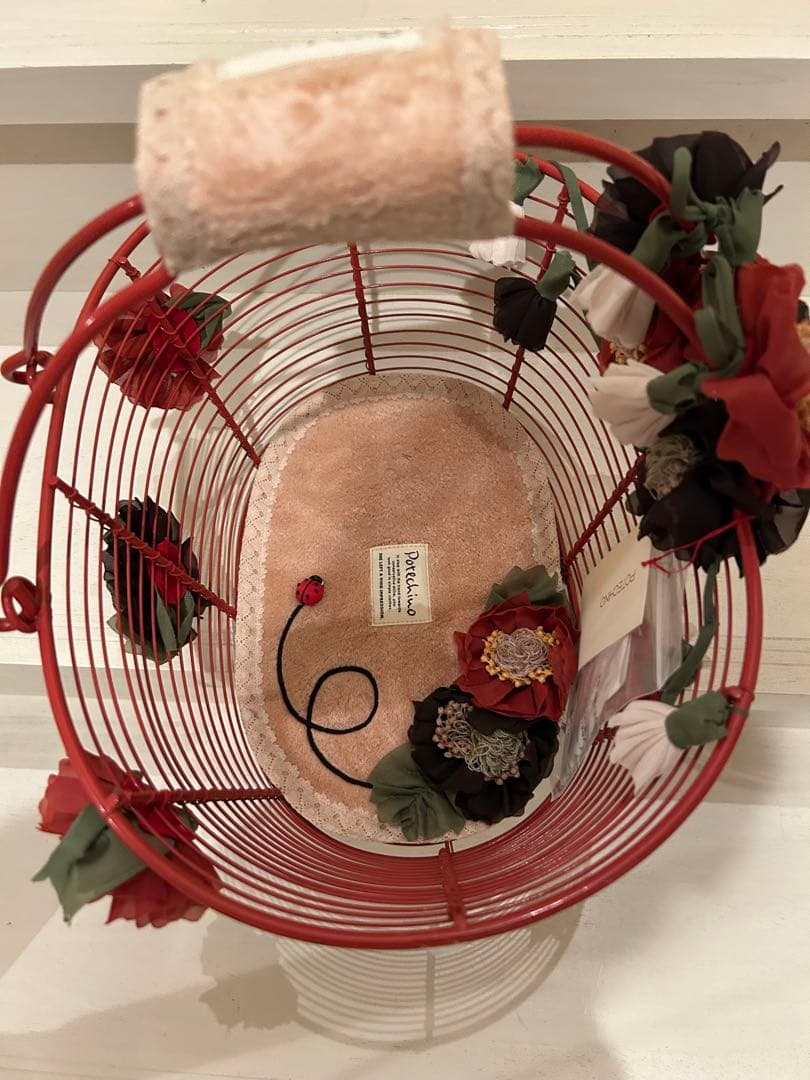 POTECCHINO ポテチーノ赤い花飾り付きかごバッグ