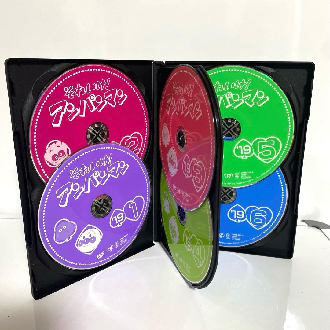 新品ケース付　それいけ!アンパンマン'19　全12巻セット