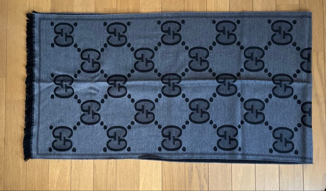 【試着のみ】GUCCI GGロゴ マフラー ストール　グレー ブラック
