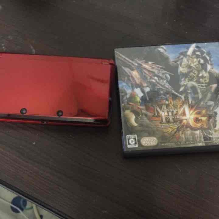 美品3DS モンハン4G