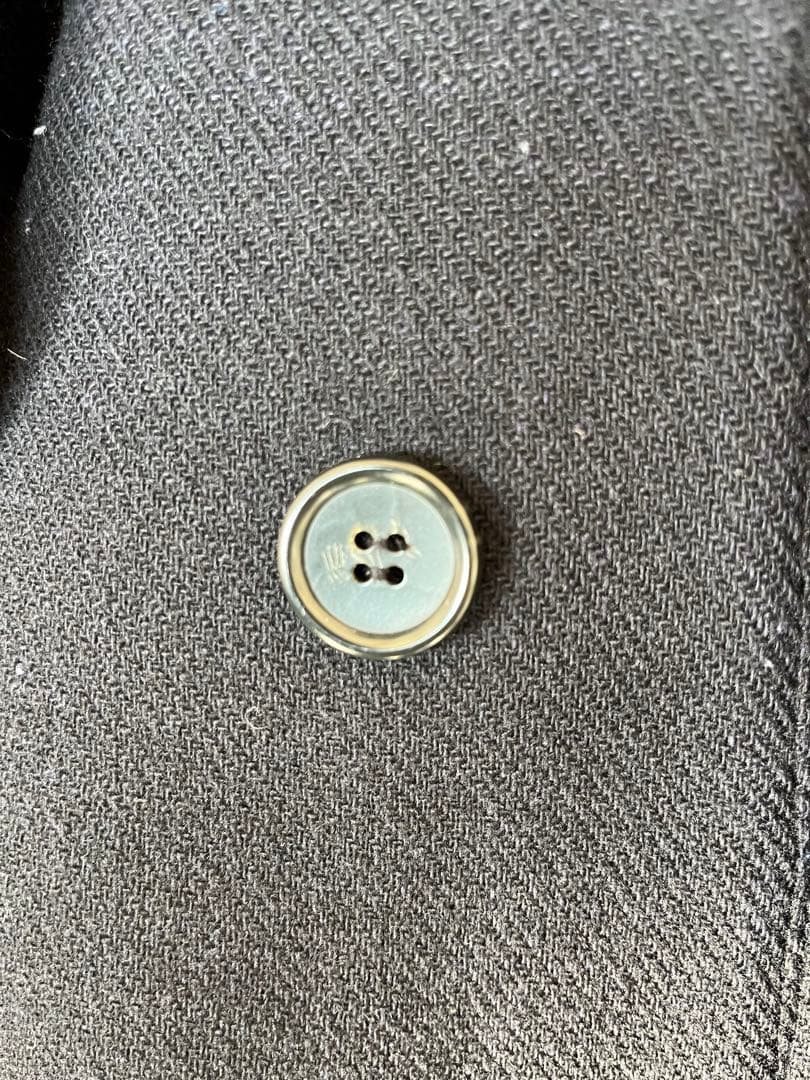 黒いウール混紡ピーコート