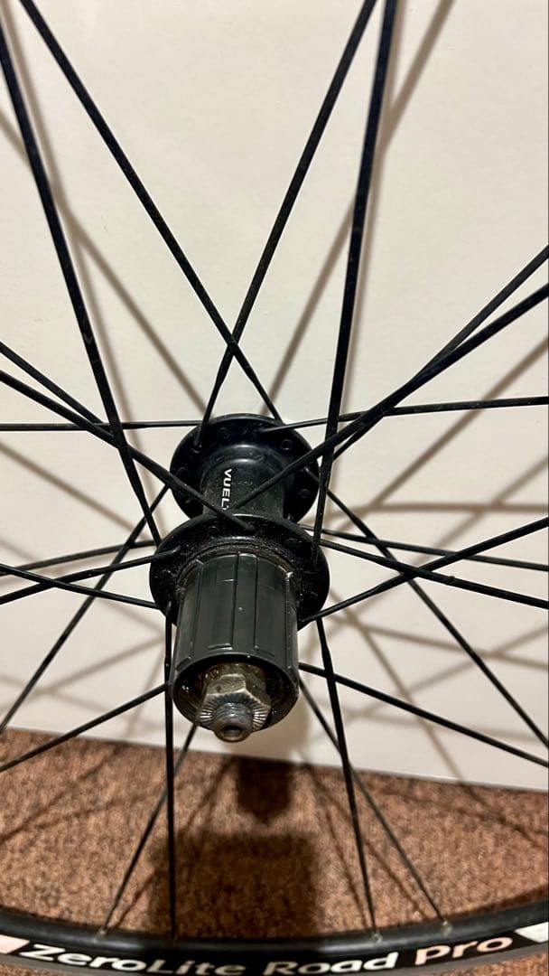 VUELTA 700C ホイール クリンチャー10速