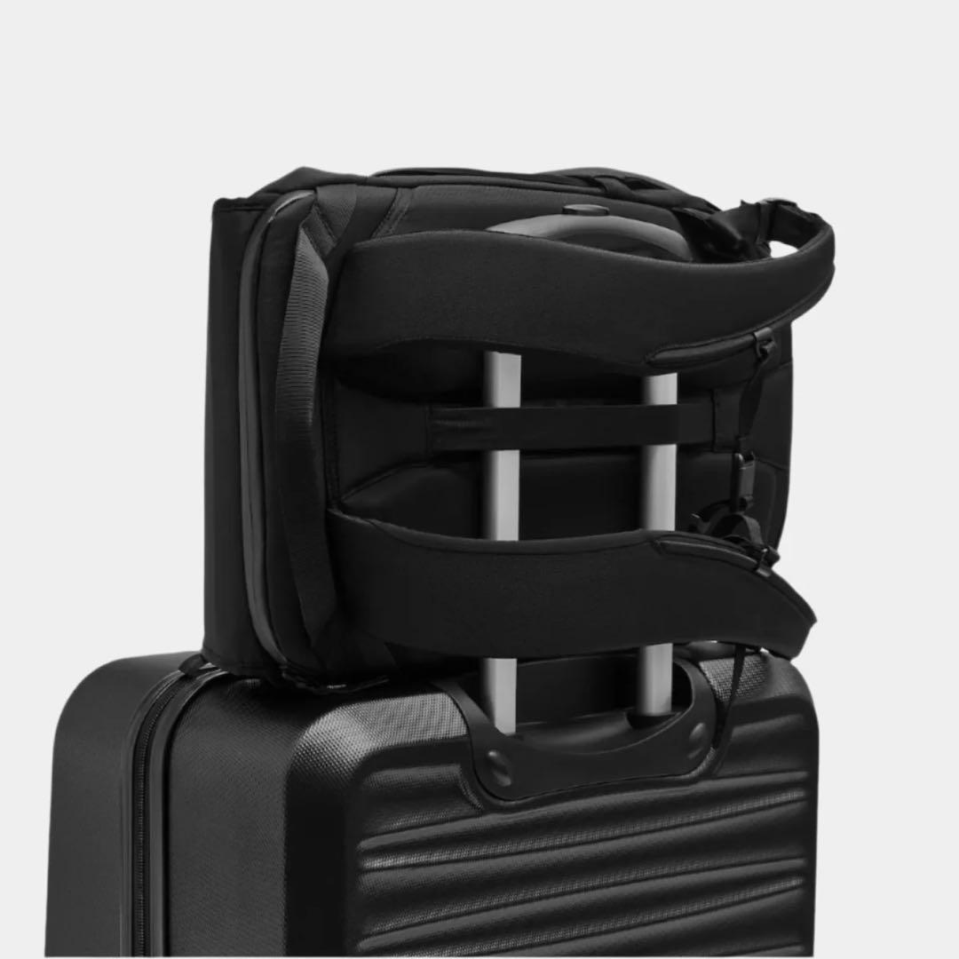 バッグ Modern Dayfarer Backpack 18L