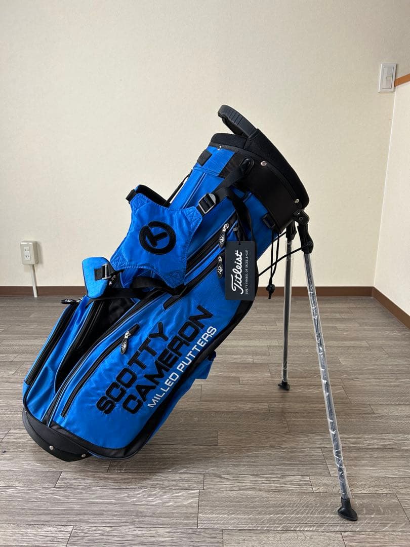 鮮やかなブルーがゴルフ場にはえます！スタンド式キャディバック　軽量で機能性豊か！