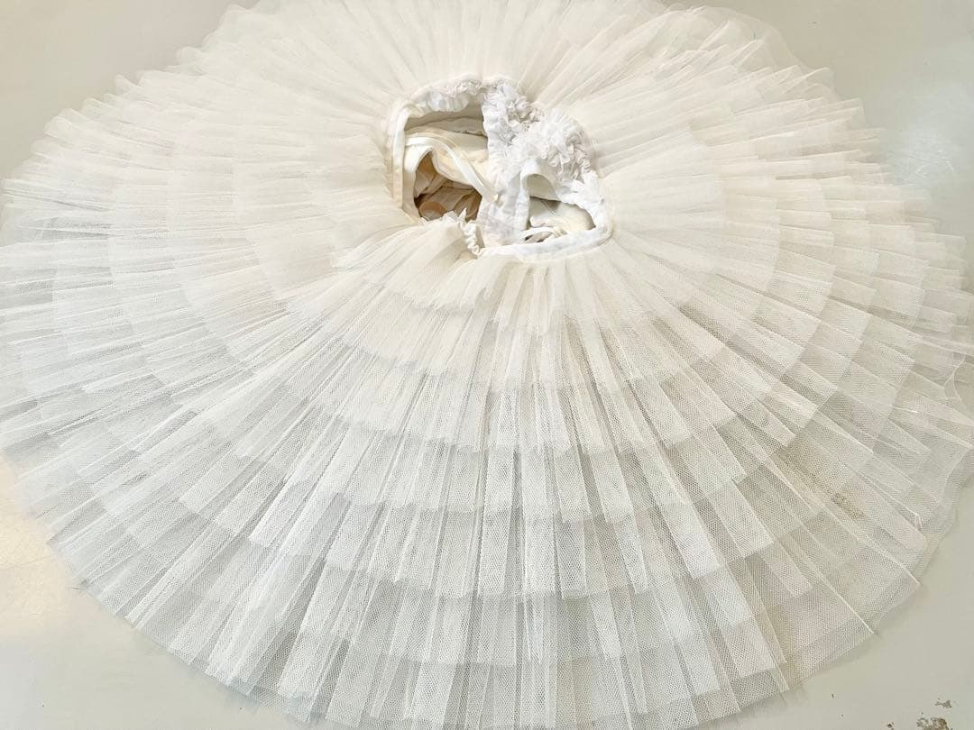 バレエ衣装　150cm ホワイトゴールド