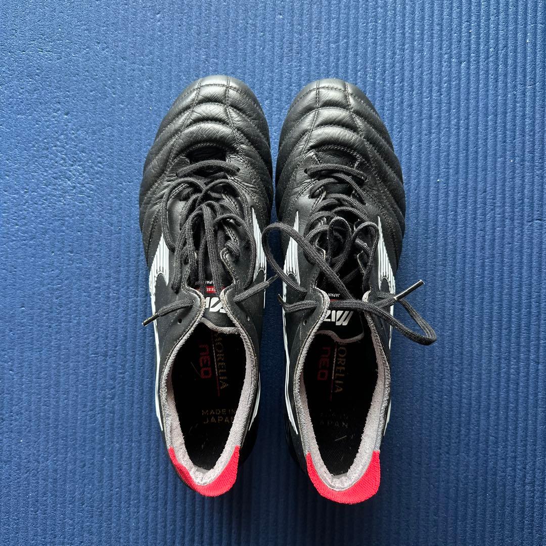 モレリアネオ3 ブラック/レッド 28.5 ミズノ