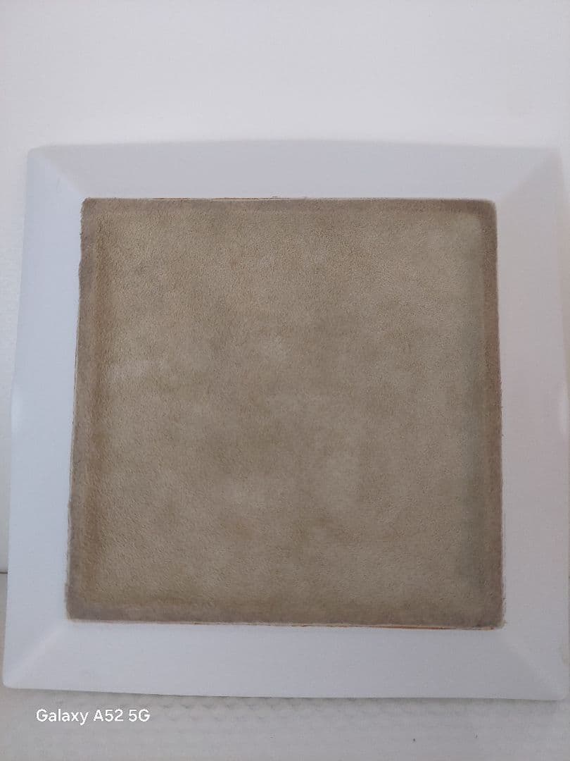 HERMES　リズム　ホワイトとグリーンの置き型灰皿