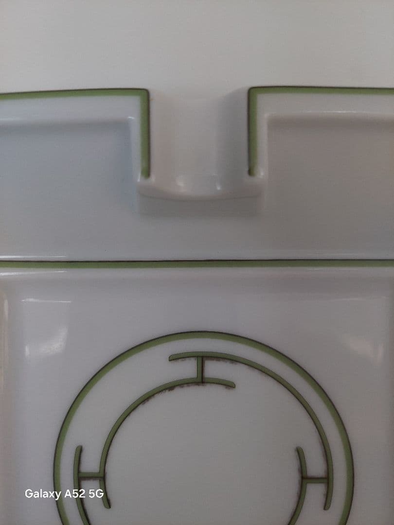 HERMES　リズム　ホワイトとグリーンの置き型灰皿