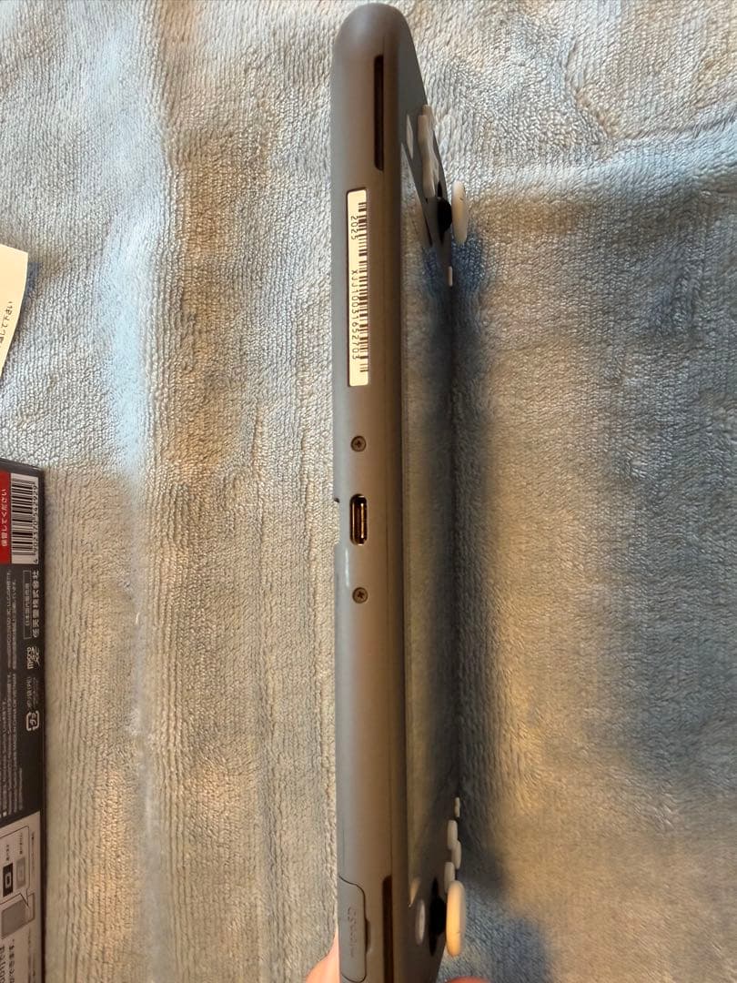 美品　Nintendo Switch lite 任天堂　本体