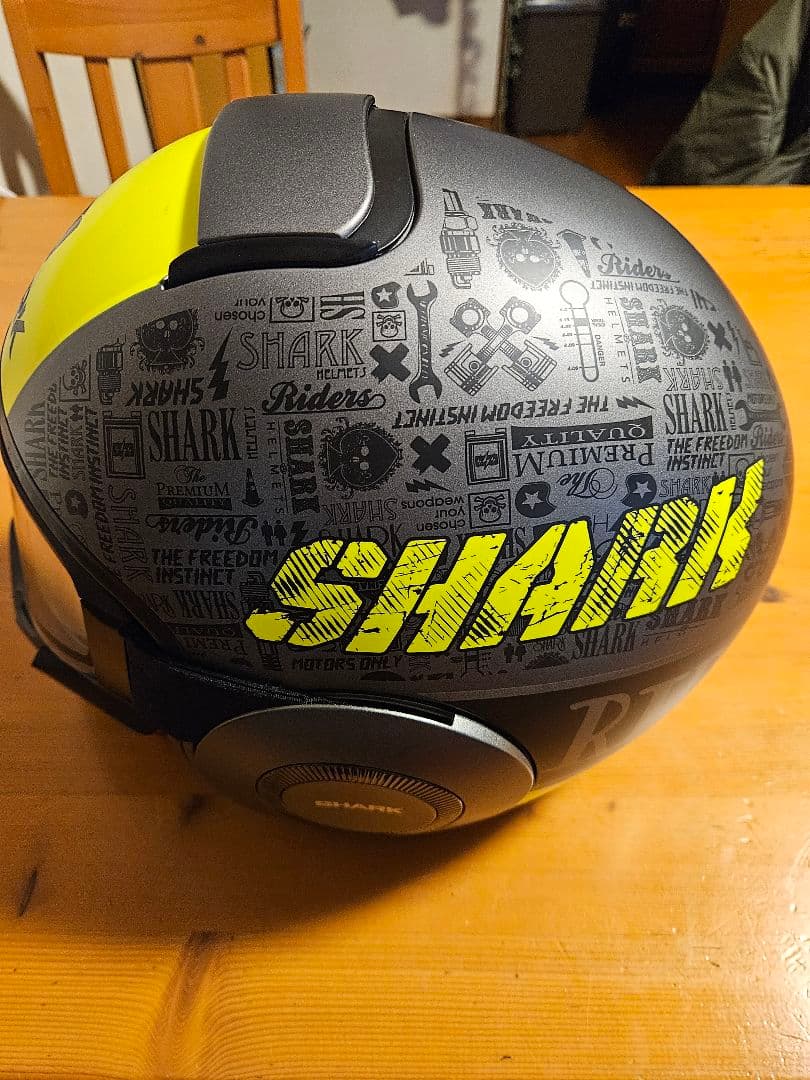 極美品 SHARK DRAK（シャーク ダラク）Lサイズ 布袋付 使用少