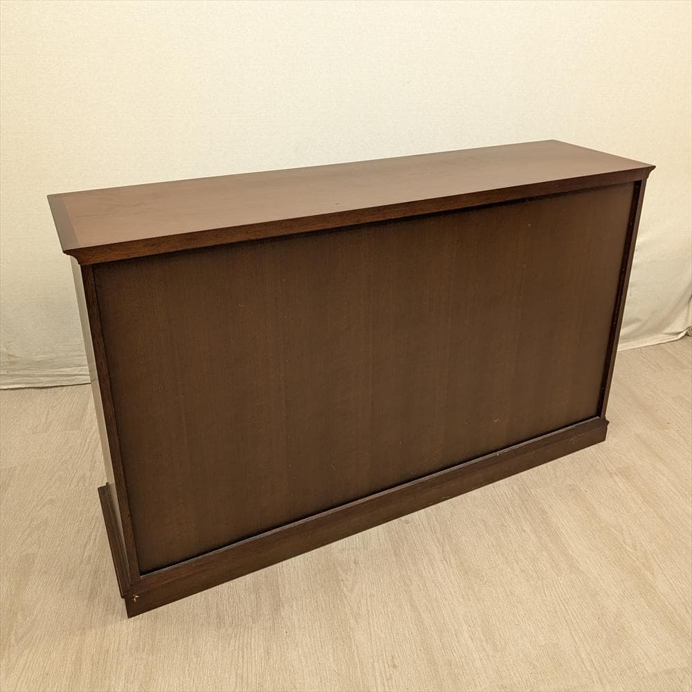 マルニ　地中海　サイドボード　リビングボード　飾り棚　キャビネット　引き出し